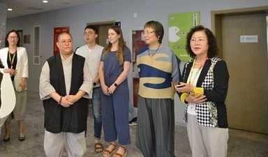 泰國(guó)泰華書院妙慎法師一行到奧鵬教育參訪