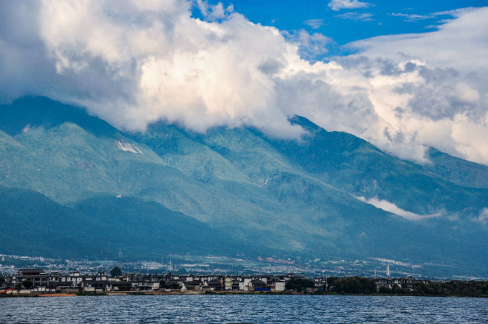 那曲地區(qū)成人學(xué)歷教育有什么提升比較好？學(xué)歷提升可以報(bào)考哪些學(xué)校？