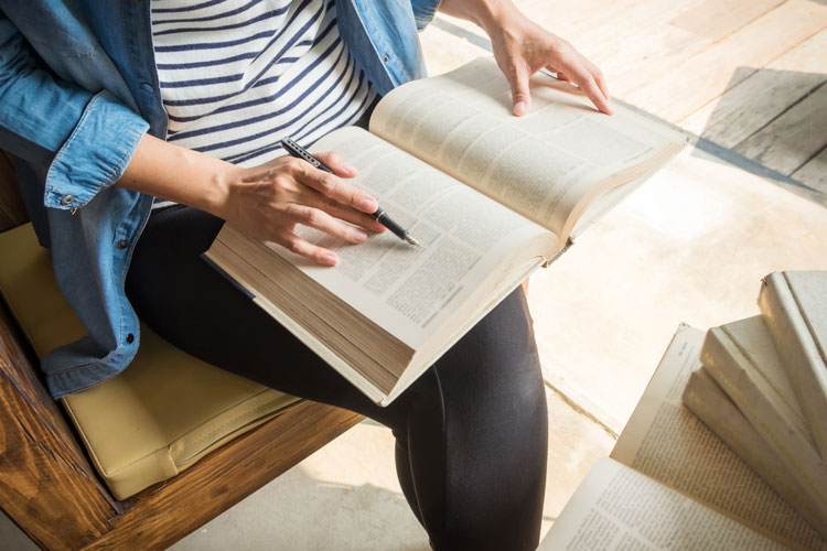 書(shū)法專(zhuān)升本學(xué)費(fèi)貴嗎？需要多少錢(qián)？